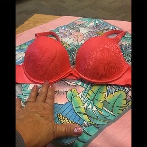Secret treasures underwire bra pink lace 34B pads in great shape 🌺🌺